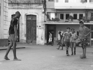 Ikvakara Futbola spēle Havannas centrā